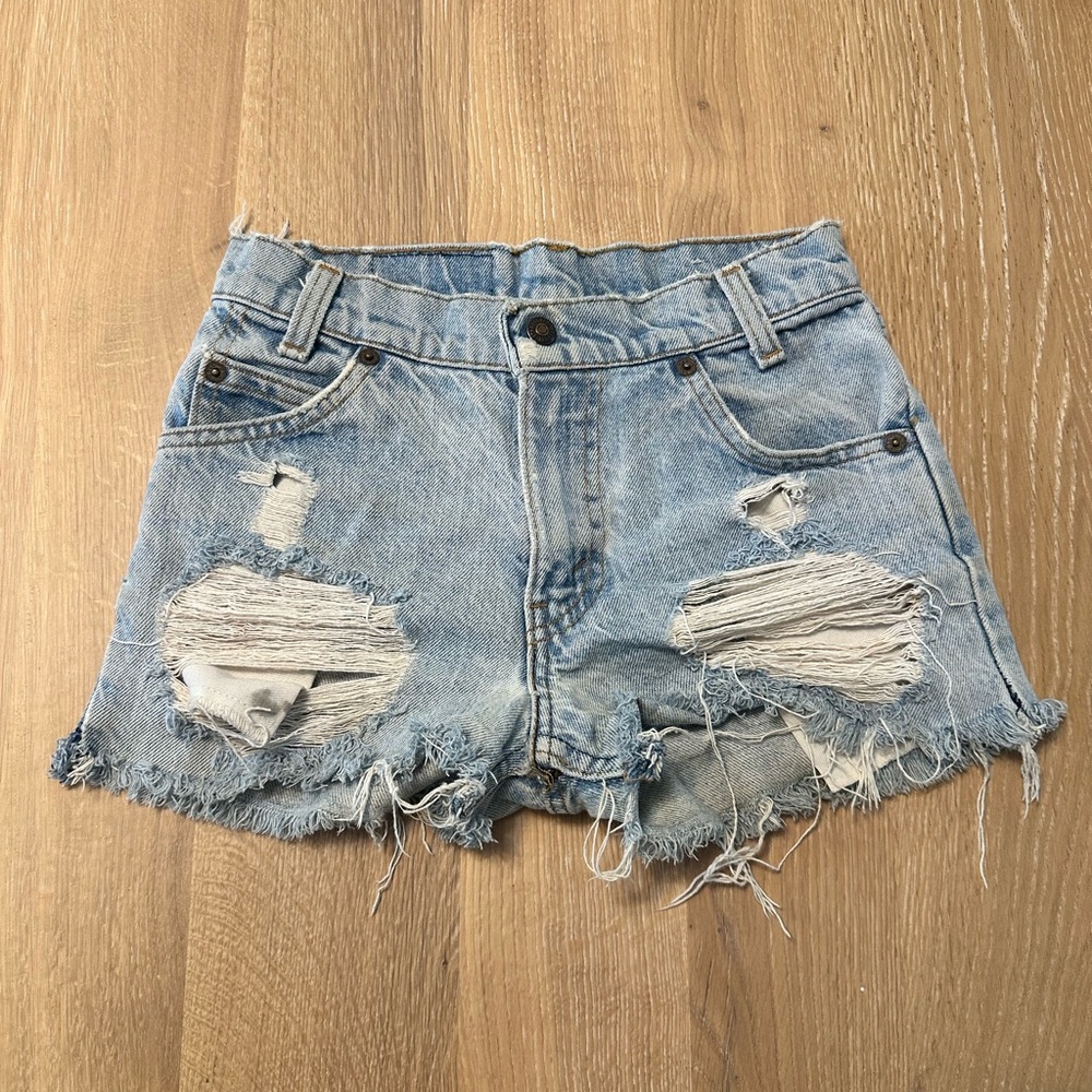 Vintage Levi’s shorts